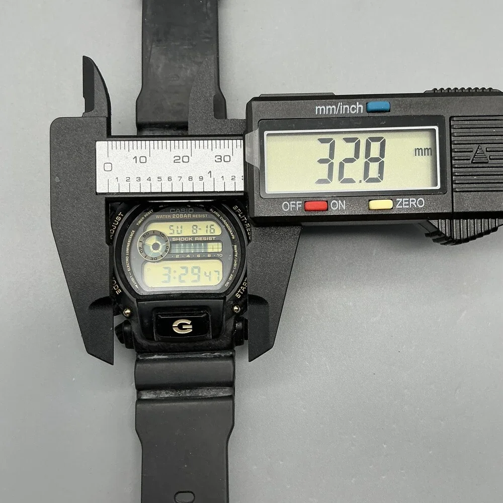 Casio G-Shock Mens Watch 33mm Digital Illuminator 3232 DW-9052GBX New Battery